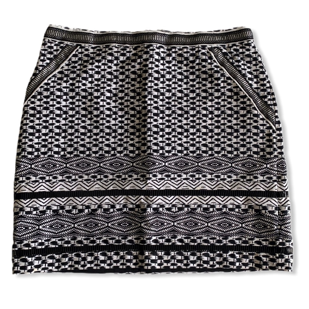 White House Black Market Skirt Geometric Lined Hidden Zipper Size 10 EUC - Picture 2 of 9